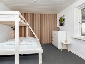 House | 4 bedrooms, individually furnished - 4 Star Holiday Home in Fur (Fur)