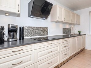 House | Private kitchen - 4 Star Holiday Home in Fur (Fur)