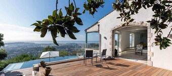 Spacious Holiday Home With Terrace