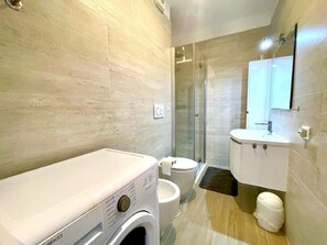 Apartment | Bathroom - Apartment Porto Santa Margherita by Beach (Caorle)