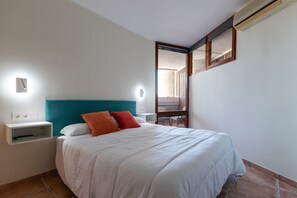 Apartment | Exterior - La Caracola - Apartment In Torremolinos. Free Wifi (Torremolinos)