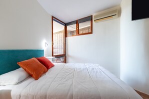 Apartment | Exterior - La Caracola - Apartment In Torremolinos. Free Wifi (Torremolinos)