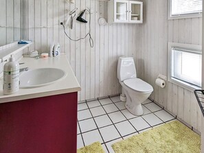 House | Bathroom