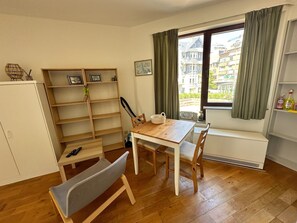 Apartment | Dining - Apartment in De Panne Near Beach (De Panne)