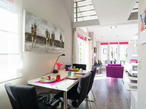 House | Dining