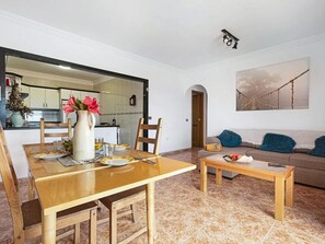 House | Dining