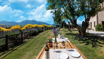 House | Tempat makan