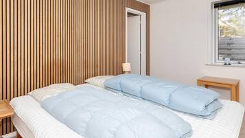4 bedrooms, individually furnished
