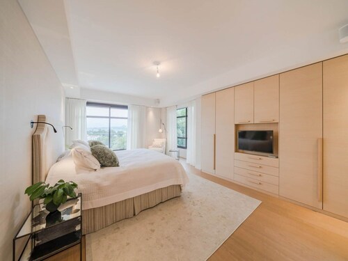 Inviting Holiday Home With Swimming Pool