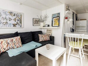 House | Living area - 6 Person Holiday Home in Lokken (Lokken)