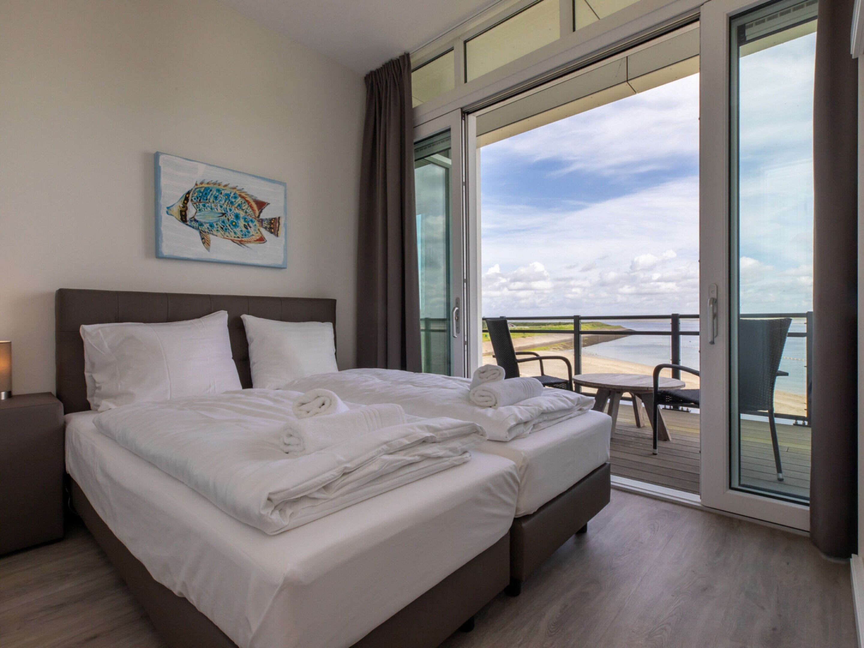 House | 2 bedrooms, bed sheets