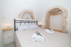 2 slaapkamers, een strijkplank/strijkijzer, wifi, beddengoed