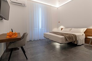 2 bedrooms, in-room safe, iron/ironing board, travel cot - Espero luxury Apartments Trapani Sun-sea-excursions-wind and culture (Trapani)