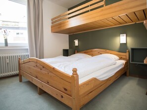 1 bedroom, individually furnished, bed sheets - Gemutliches Apartment in Winterberg mit Balkon (Winterberg)