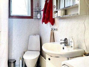 Bathroom - 4 Star Holiday Home in Bralanda (Bralanda)