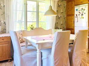 Dining - 4 Star Holiday Home in Bralanda (Bralanda)