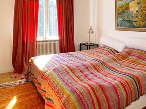 Talo | 4 makuuhuonetta, yksilöllisesti kalustettu