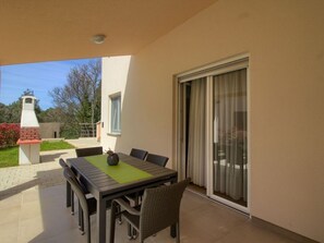 Villa | Dining - Villa Aurora With Pool (Medulin)