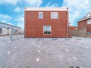 Apartment | Exterior - Serene Stay With All You Need (Landgraaf)