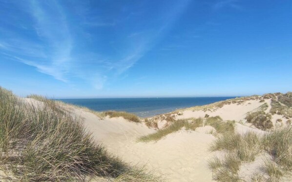 View from property - Holiday Home in Koksijde Near Sint-andre Beach (Koksijde)