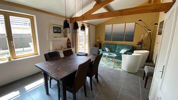 House | Dining