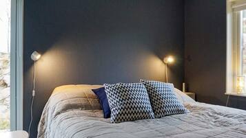 House | 3 bedrooms, individually furnished