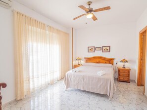 Apartment | 3 bedrooms, bed sheets - Penthouse in Denia With Private Terrace (Denia)