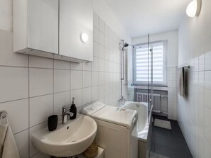 Bathroom - Modern Apartment With 2 Living Rooms (Heilbronn)