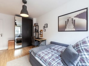 House | 2 bedrooms - Modern Apartment With 2 Living Rooms (Heilbronn)