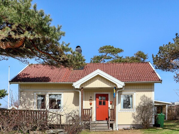 House | Exterior