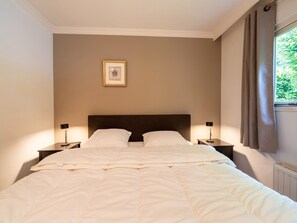 Huis | 2 slaapkamers, een strijkplank/strijkijzer, beddengoed