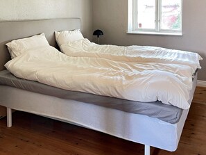 House | 3 bedrooms, individually furnished - 8 Person Holiday Home in Skivarp (Skivarp)