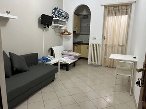 Blackout curtains, free WiFi - Bed2Go Botticelli (Turin)