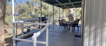 One-Bedroom Studio - Studio Room With Gum Creek View