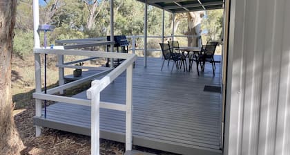 One-Bedroom Studio - Studio Room With Gum Creek View
