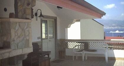 Apartment With Terrace on the Strait of Messina