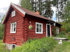 House | Exterior - 4 Person Holiday Home in Nykvarn (Nykvarn)