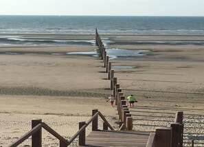 Apartment | View from property - Modern Beachside Apartment (Nieuwpoort)