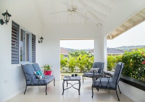 Terrace/patio - Avant Family Villa (St. Ann's Bay)