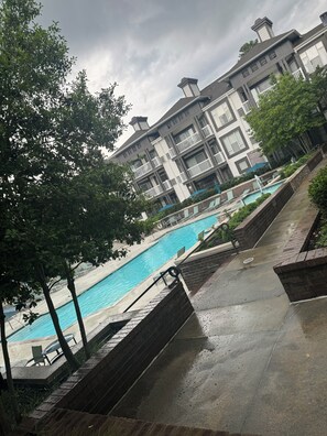 Pool - Spacious Beautiful condo (Dunwoody)