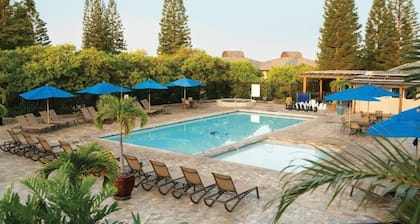 1 Huge Unit 6 Bed 4 Bath Condo in Waikoloa Village
