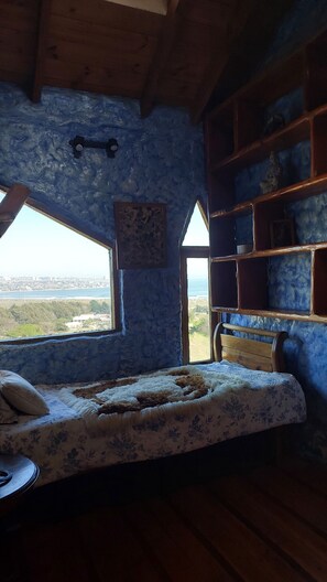 Panoramic-Suite, Balkon, Strandblick | Individuell dekoriert, Bettwäsche