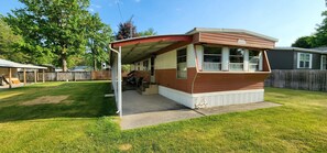 Exterior - The Way Back - Groovy 1970s Time Capsule – Retro Vibes, Modern Comfort! (White Cloud)