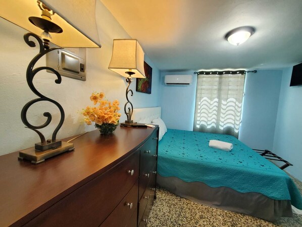 1 多间卧室、熨斗/熨衣板、WiFi、床单