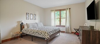 Espolon Ranch | 5BR, Pool, & Pickleball