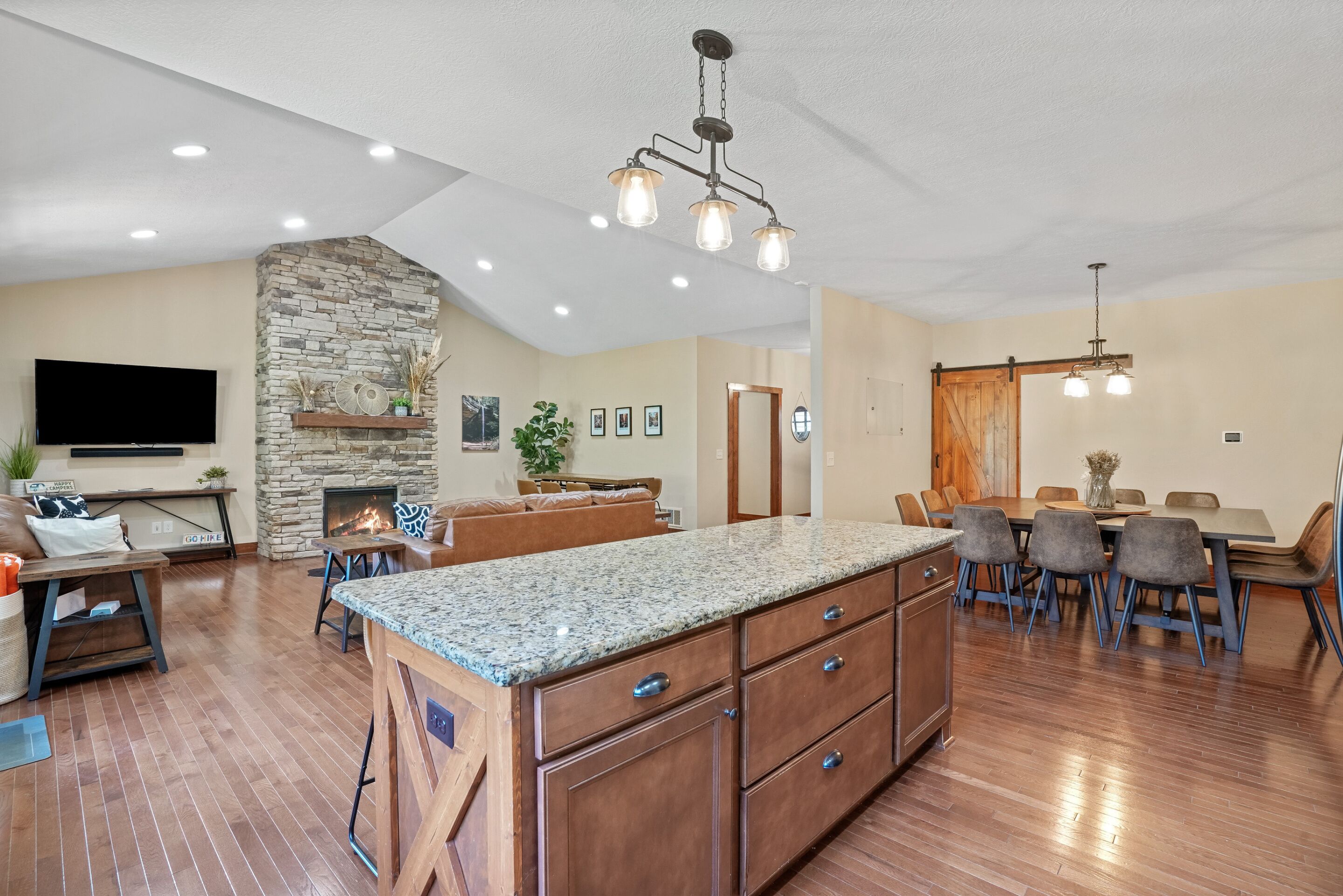 Espolon Ranch | 5br, Pool, & Pickleball - Ohio