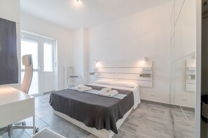 1 camera, Wi-Fi, lenzuola