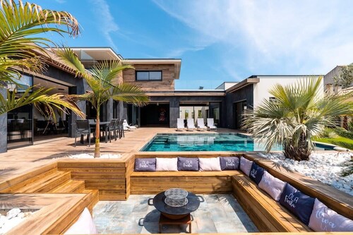 Villa Signature, Luxury & Exclusive seaside getaway