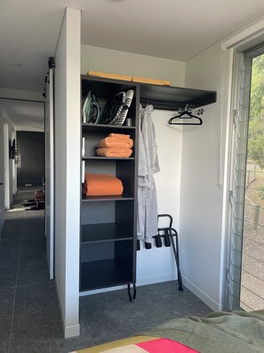 2 makuuhuonetta, vuodevaatteet