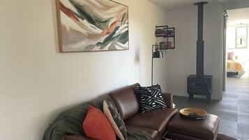 2 bedrooms, bed sheets